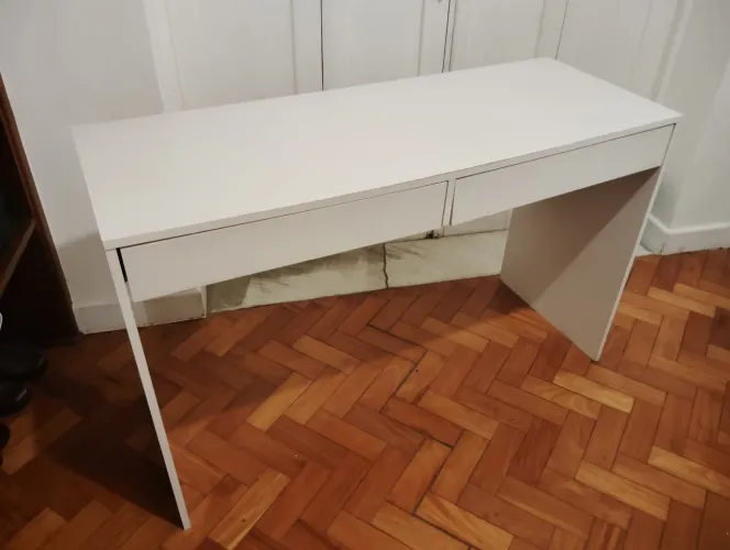 Escrivaninha Branca 