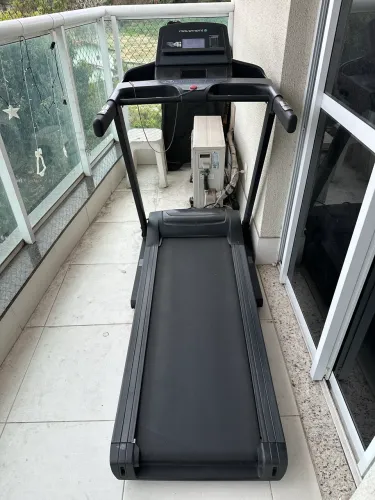 Esteira Movement R4i