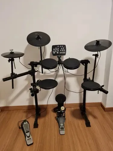 Bateria musical eletrônica