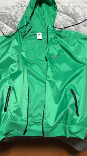 Corta Vento Nike Original Forrada Verde / moletons Levi?s