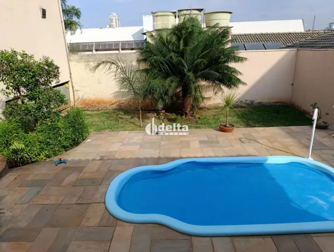Casa residencial com 4 quartos sendo 3 suíte disponível para locação e venda bairro Lidice