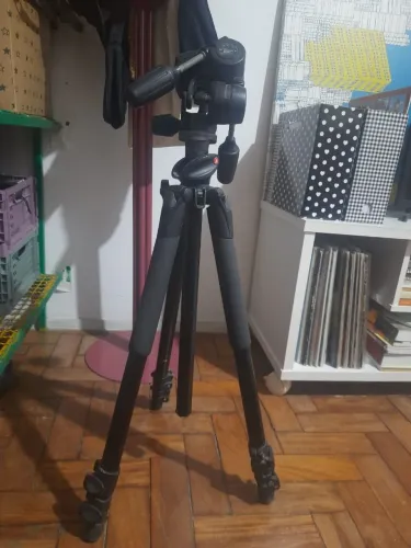 Conjunto tripé manfrotto ( tripé e cabeça ?