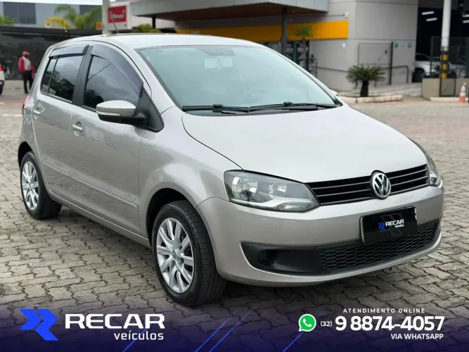 Volkswagen Fox 1.0 MI Total Flex 8V 5P 2013