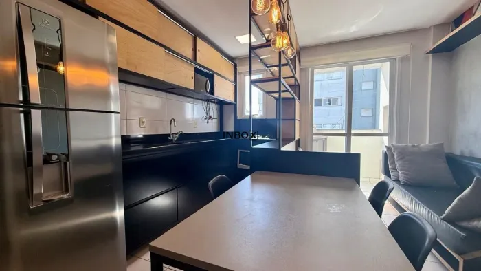 INBOX CIA IMOBILIÁRIA ALUGA EM BENTO GONÇALVES - Apartamento de dois quartos mobiliado.