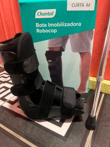 Bota imobilizadora tam M curta e muleta