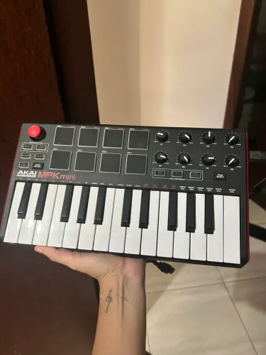 Teclado Controlador MPK mini MK3
