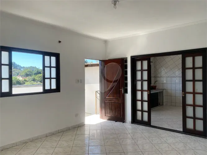 Casa para locaçãono Cabuçu