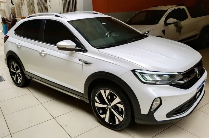 Volkswagen Nivus Highline 1.0 200 TSI Flex AUT 2022