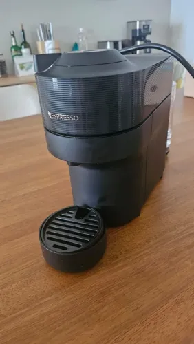 Cafeteira vertuo preta