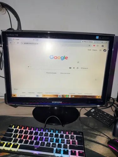 Monitor Samsung SyncMaster T190 - 19?