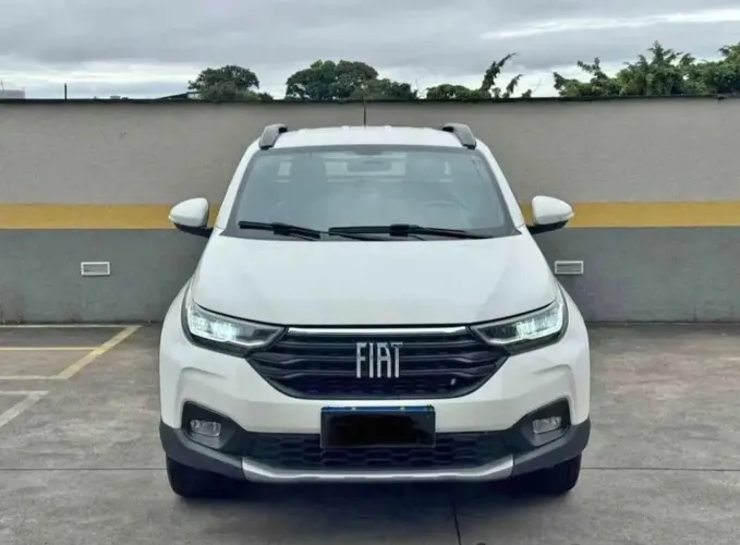 Fiat Strada Volcano 1.3 Flex 8V CD 2023