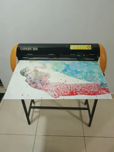 Plotter de recorte GCC Expert 24 