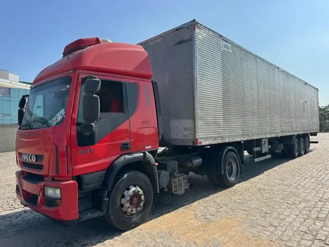 Conjunto iveco cursor 330 2012 e carreta 2007 28 paletes