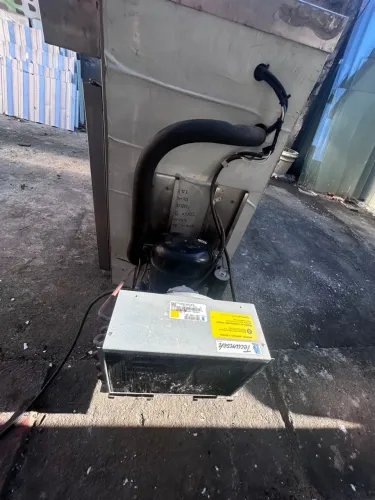 Balcão Krasinox expositor gelado (refrigerador/freezer)