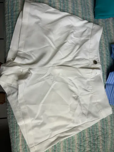 Short branco curto