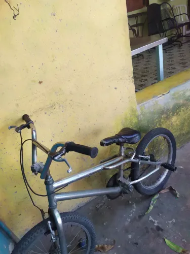 Bike BMX aro 20 cinza