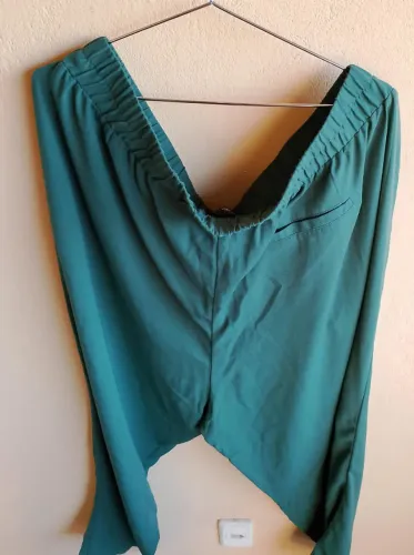 Calça Verde Feminina - Nova  