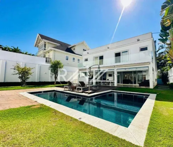 Casa com 4 suítes no Residencial Zero