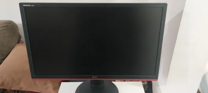 Monitor AOC Freesync 144hz. 24 pol.