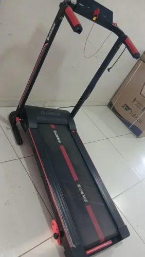 Vende-se uma esteira 