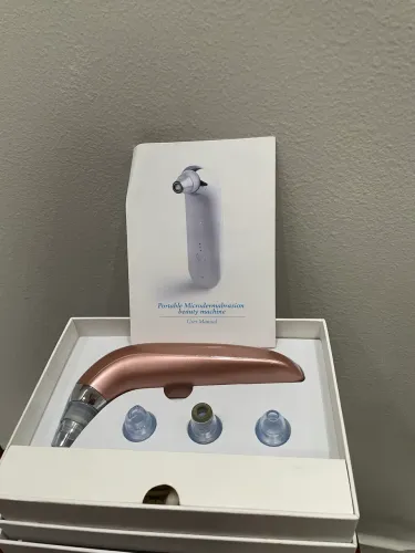 Microdermoabrasão(aparelho de peeling de diamante ou extrator de cravos a vácuo