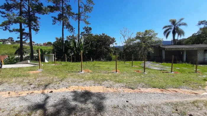 Vendo terreno 125m² em Sao Lourenço da Serra