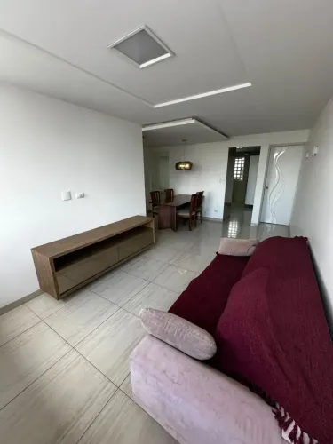 Imóvel para aluguel possui 80 metros quadrados com 3 quartos em Madalena - Recife - PE