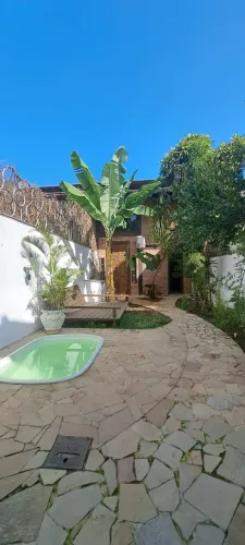 ALUGO CASA DUPLEX MOBILIADA COM PISCINA EM ITAIPU