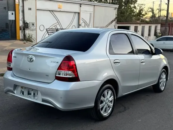 Toyota Etios X Plus Sedan 1.5 Flex 16V 4P Aut. 2019