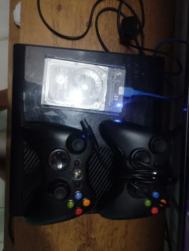 Xbox 360 para vender rápido ? com HD de jogos