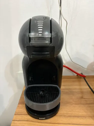 Cafeteira Nescafé Dolce Gusto
