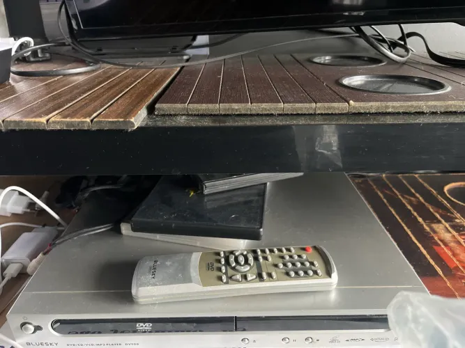 DVD, CD, mp3 player para TV marca bluesky dv900