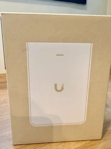 Ubiquiti Unifi U7 Pro Wall Wifi 7 Triband