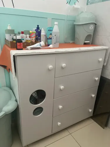 Cômoda pimpolho
