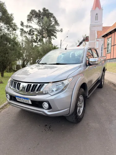 Mitsubishi L200 Triton Sport HPE-S 2.4 CD Dies. AUT 2019