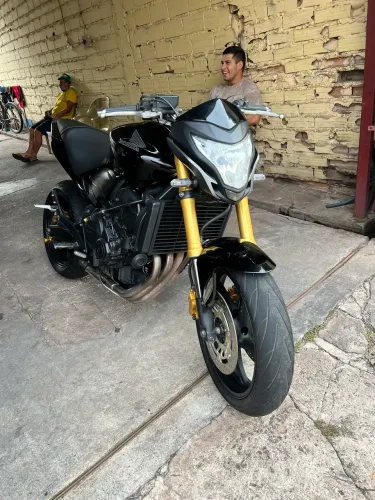 HORNET 600f