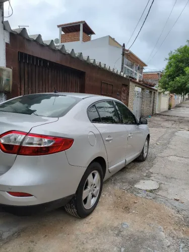 Renault Fluence Sed. Dynamique 2.0 16V Flex Aut. 2012