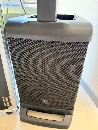 PAR DE CAIXAS JBL (TORRE) EON ONE 