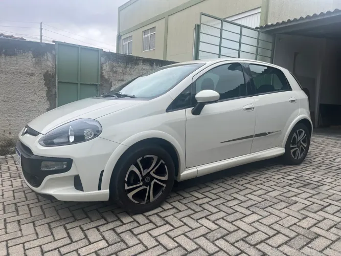 Fiat Punto Blackmotion 1.8 Flex 16V 5P. 2016