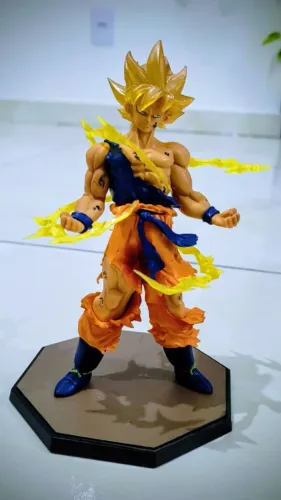 Action Figure Goku Super Saiyajin - Entrega Grátis