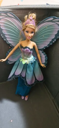 Barbie Rainha Marabella do filme "Barbie Mariposa e suas Amigas Borboletas"