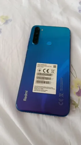 Vende-se xaomi note 8 semi novo. Nunca aberto todo original perfeito pra uso.