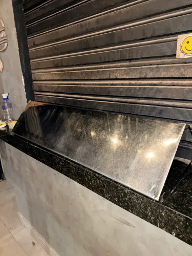 Pratileira de inox para parede de 1,50 metros