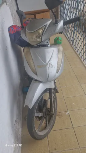 Moto Avelozz