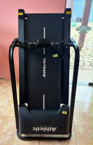 Vendo Esteira Athletic Runner - Bivolt (Estado de Nova!)