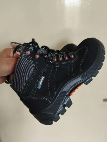 Bota de segurança original semi novo número 36