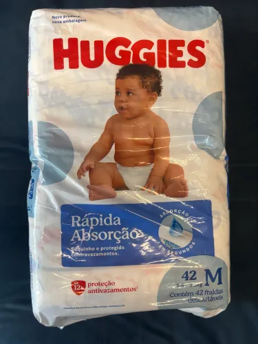 Fralda Huggies M - 42 fraldas fechadas