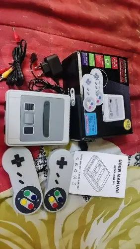 Video Game Classic Super Nintendo Mini SNES Com 2 Controles 8 Bits 620 Jogos