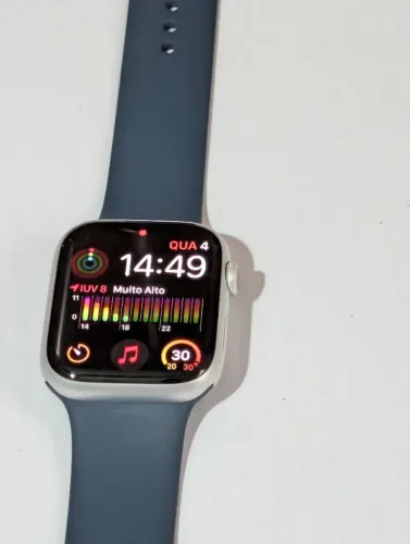 Apple Watch Series 9 (GPS) - 45mm - Alumínio Prata