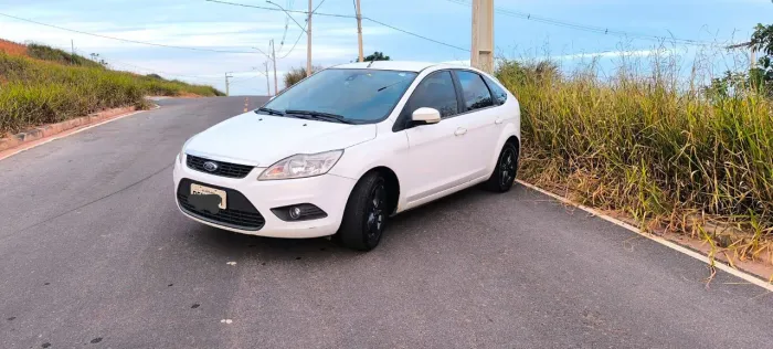Ford Focus 2.0 16v/ 2.0 16V Flex 5P 2013